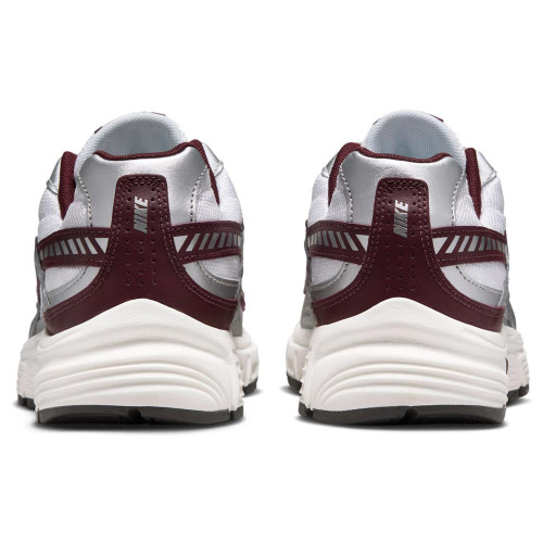 NIke Initiator W